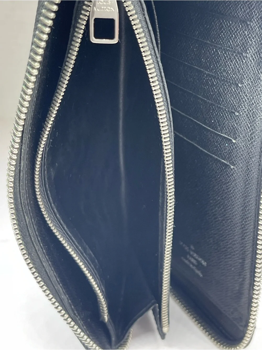 Louis Vuitton Damier Graphite canvas zippy wallet